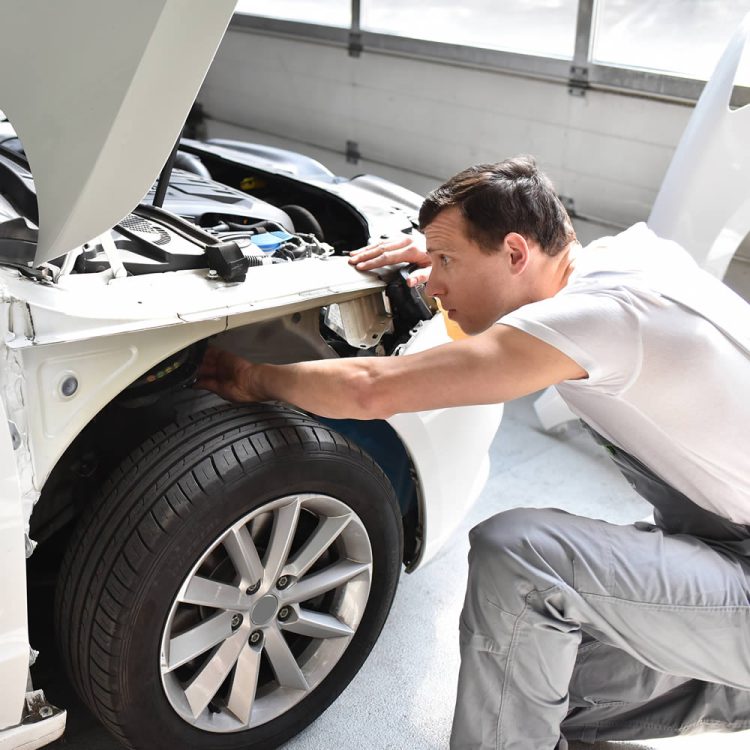 Stellenauschreibung Spengler (m/w/d) Stellenauschreibung Spengler (m/w/d) im Autohaus Mayrhörmann GmbH