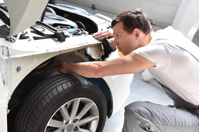 Stellenauschreibung Spengler (m/w/d) im Autohaus Mayrhörmann GmbH