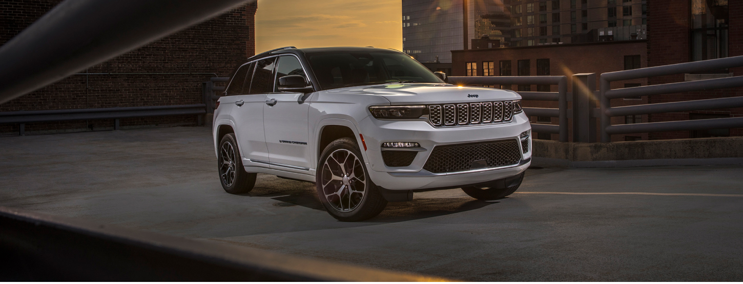 Jeep® Grand Cherokee 4xe Exterior | Autohaus Mayrhörmann GmbH