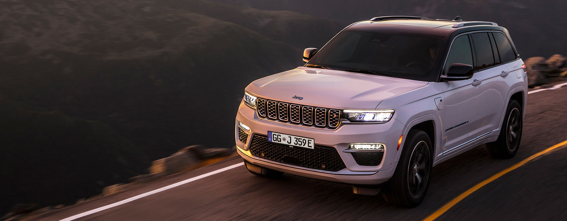  Jeep® Grand Cherokee 4xe im Autohaus Mayrhörmann GmbH // Diedorf bei Augsburg